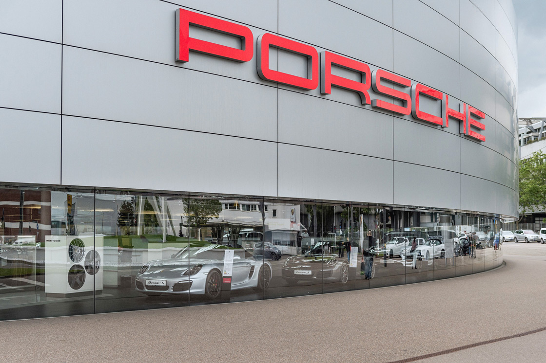  Referenz - Porsche - Niederlassung Stuttgart